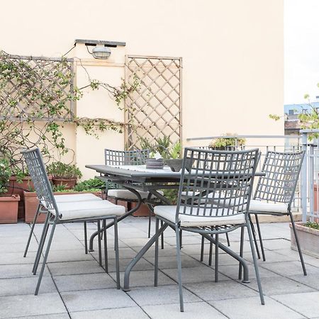 Sempione Split-Level Terrace Apartment - Top Collection Milánó Kültér fotó
