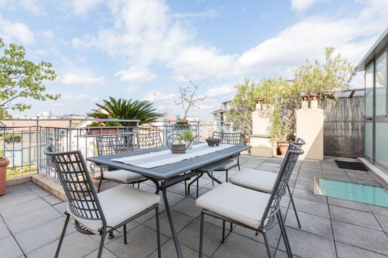 Sempione Split-Level Terrace Apartment - Top Collection Milánó Kültér fotó