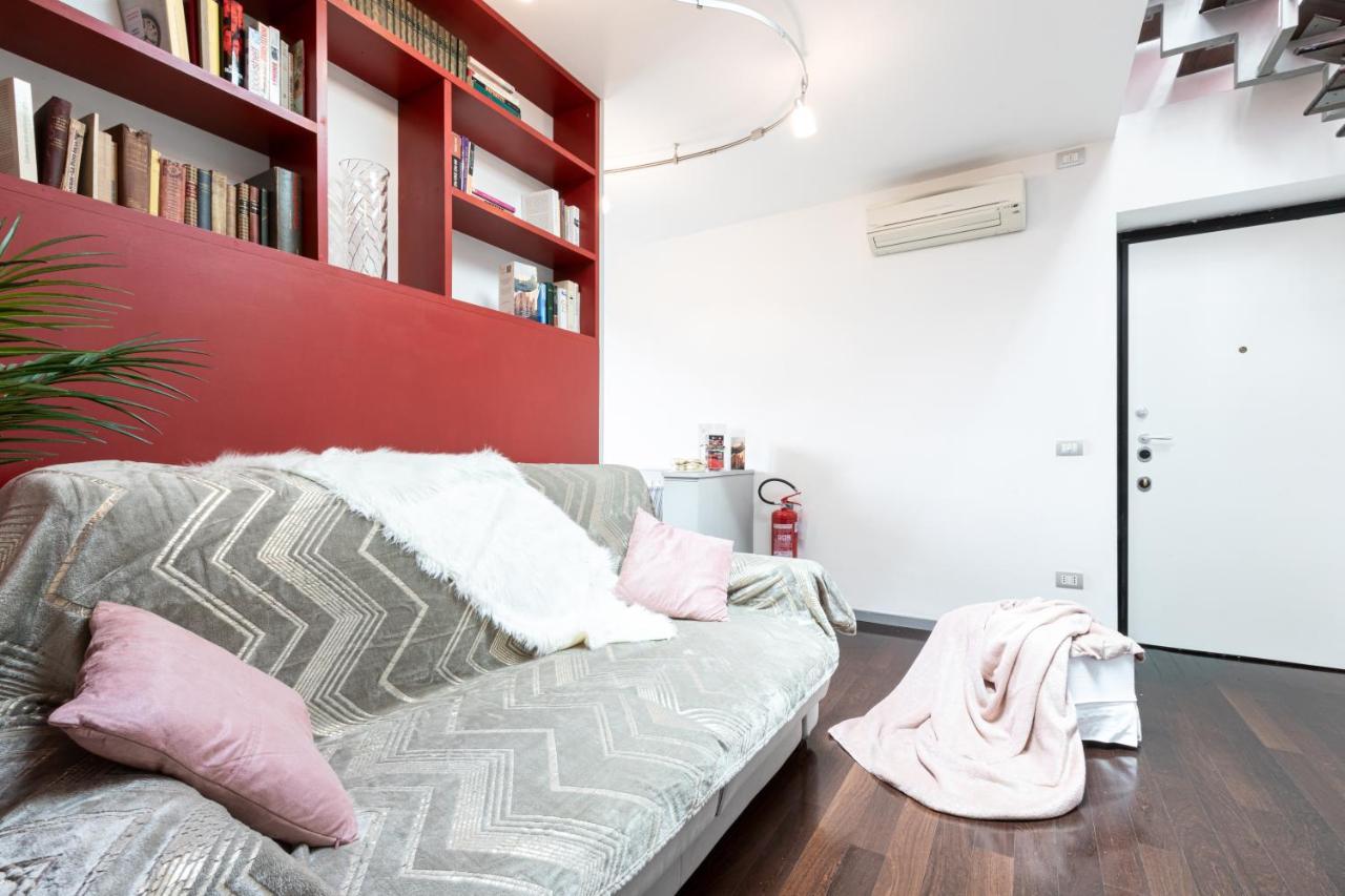 Sempione Split-Level Terrace Apartment - Top Collection Milánó Kültér fotó